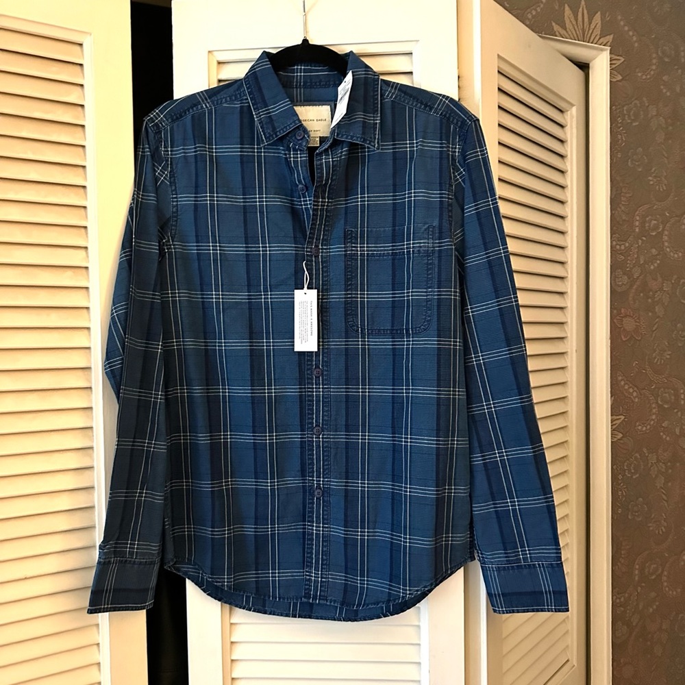 American Eagle blue plaid button down size XS- BNWT